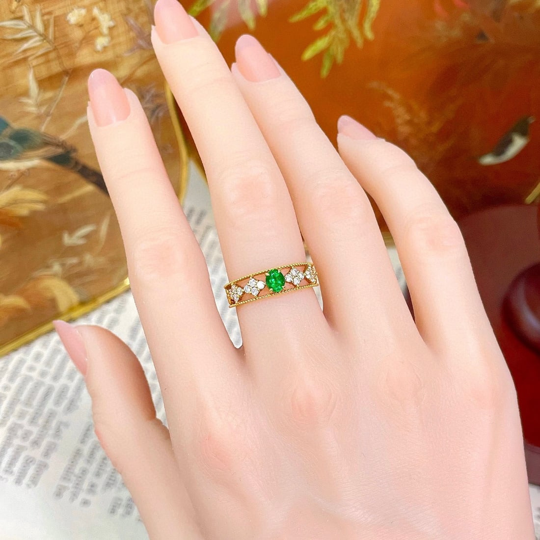 14k Gold 0.71 Ctw Vivid Green Natural Emerald & Diamond Ring - 4