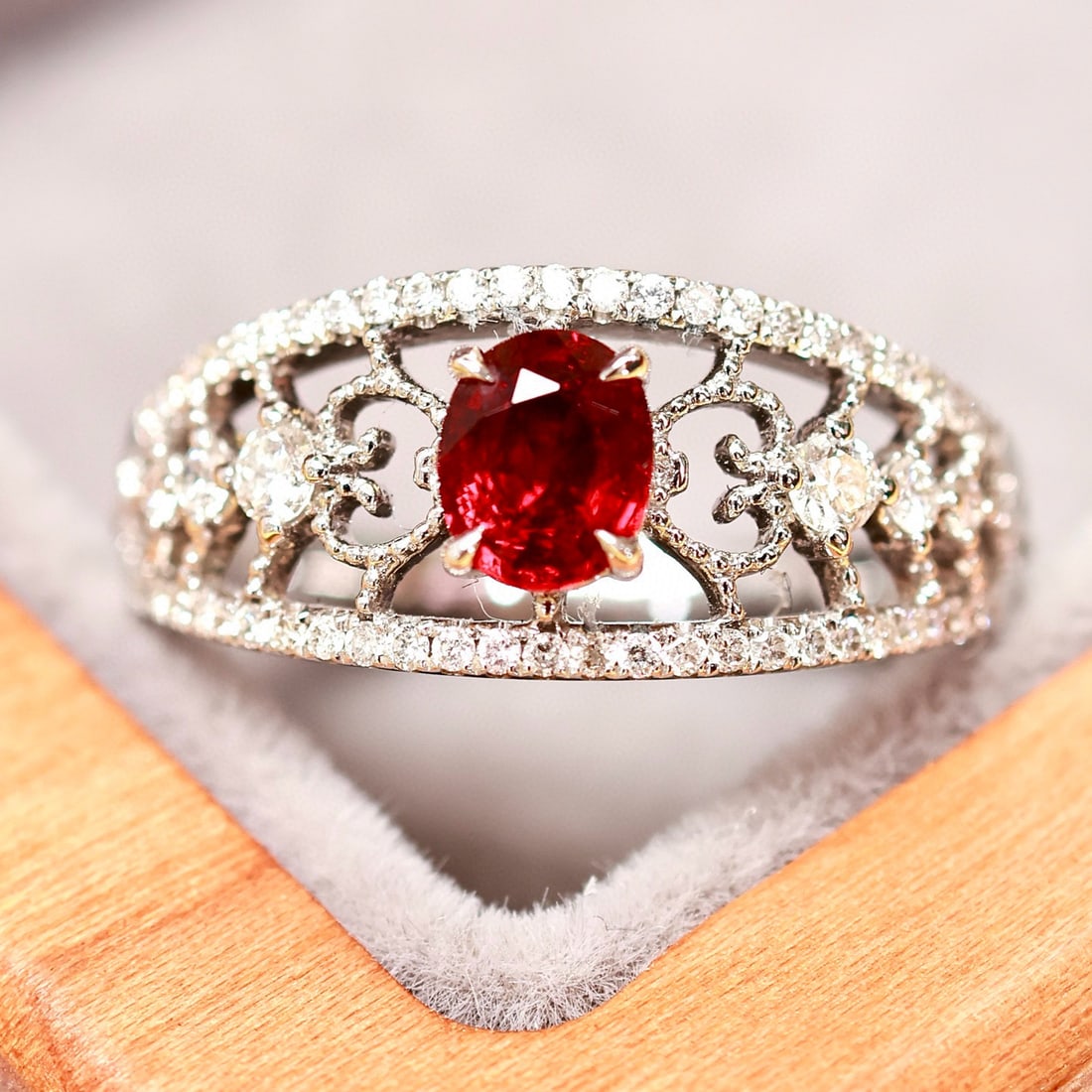 14k Gold 0.84 Ctw Natural Ruby & Diamond Ring: Ref:230996184 // gold content:14k gold // ring size:7. 25us // // main gemstone:ruby // shape:oval // carat weight:0. 5ct // color:pigeonblood red // treatment:natural // // adjacent gemstone 2 :