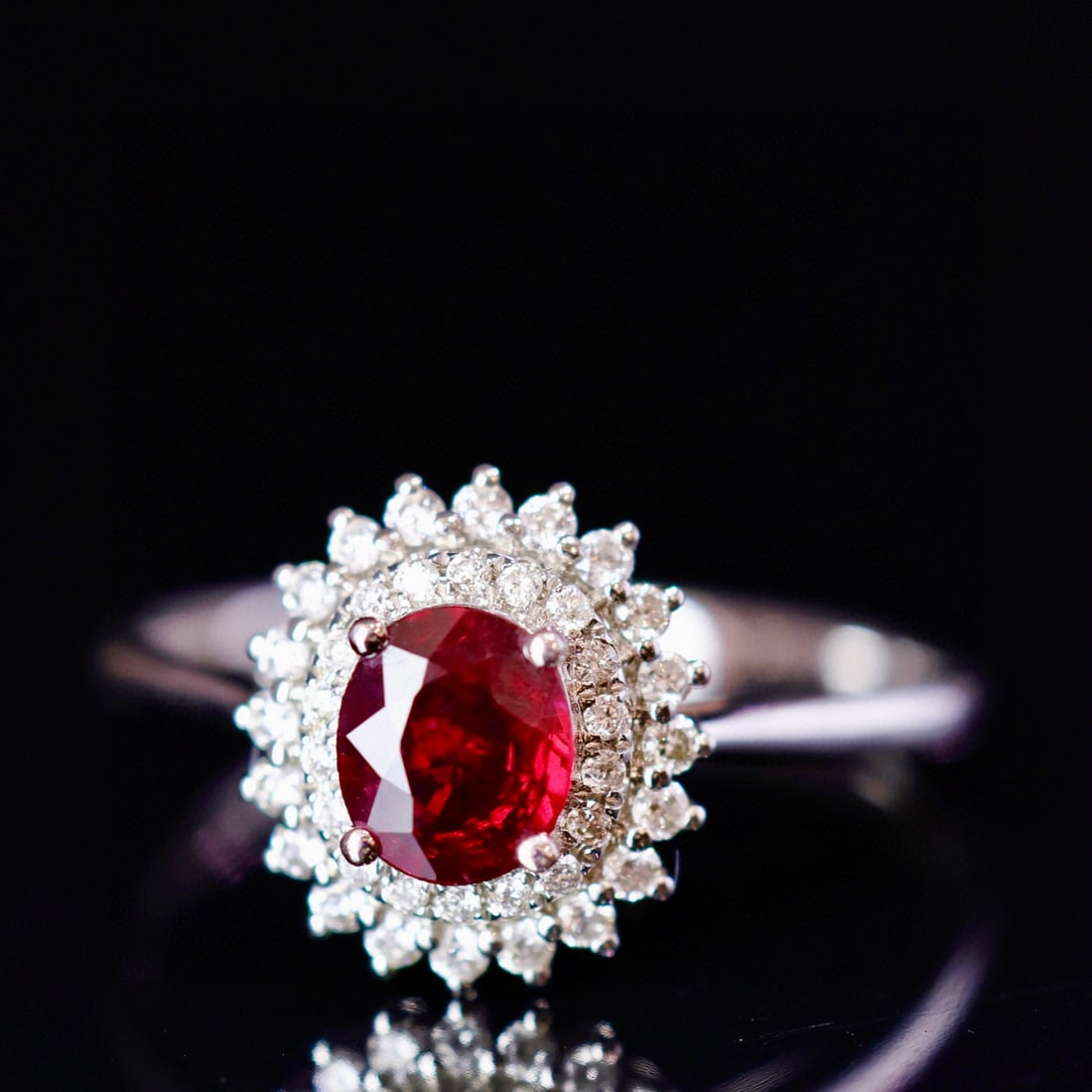 14k Gold 0.86 Ctw Natural Ruby & Diamond Ring: Ref:230996185 // gold content:14k gold // ring size:7. 25us // // main gemstone:ruby // shape:oval // carat weight:0. 63ct // color:pigeonblood red // treatment:natural // // adjacent gemstone 2 : dia