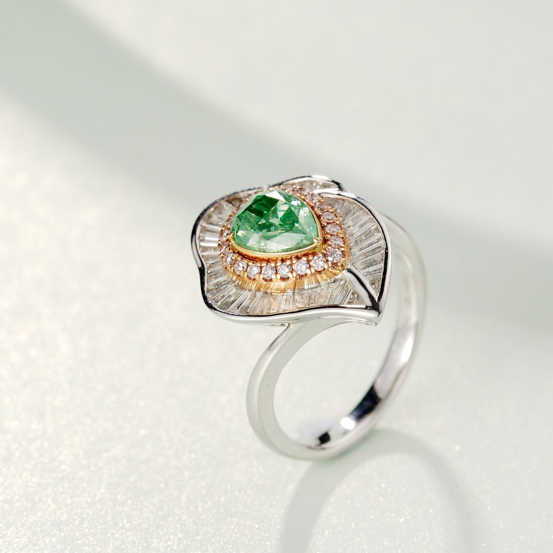 14k Gold 1.60 Ctw Natural Green Diamond & Diamond Ring - 3