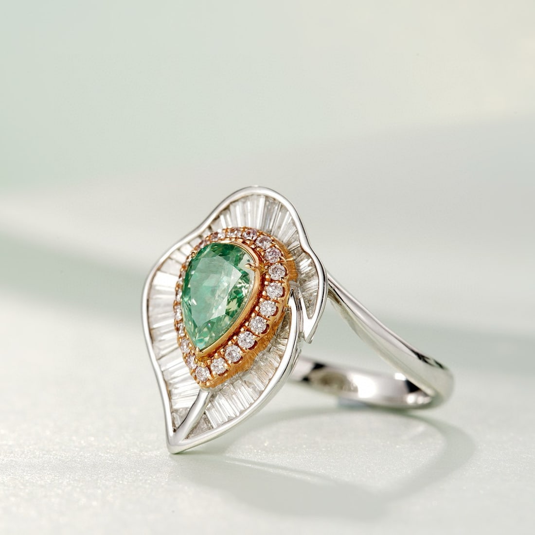 14k Gold 1.60 Ctw Natural Green Diamond & Diamond Ring - 4