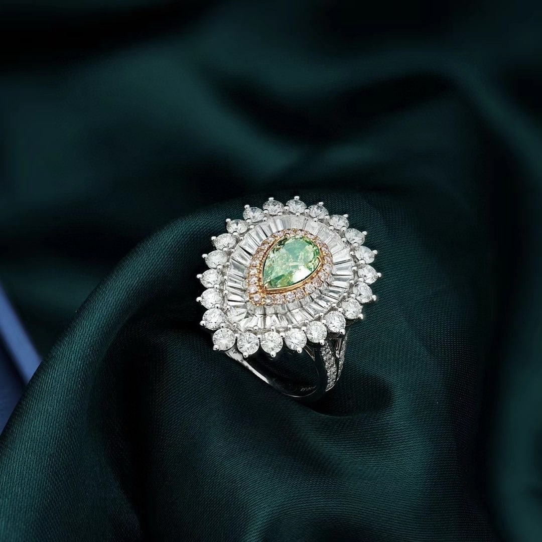 14k Gold 3.50 Ctw Natural Green Diamond & Diamond Ring - 3