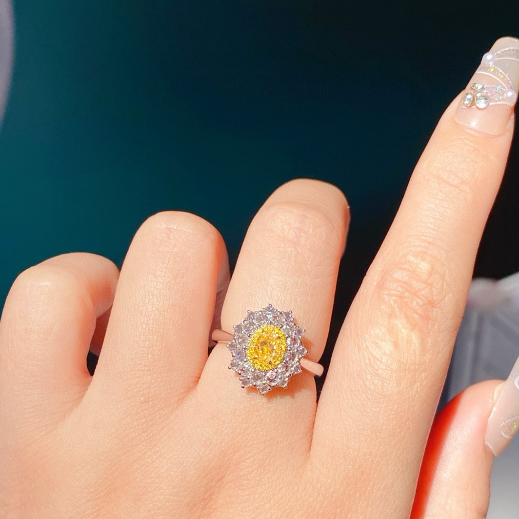 14k Gold 0.98 Ctw Natural Yellow Diamond & Diamond Ring - 5