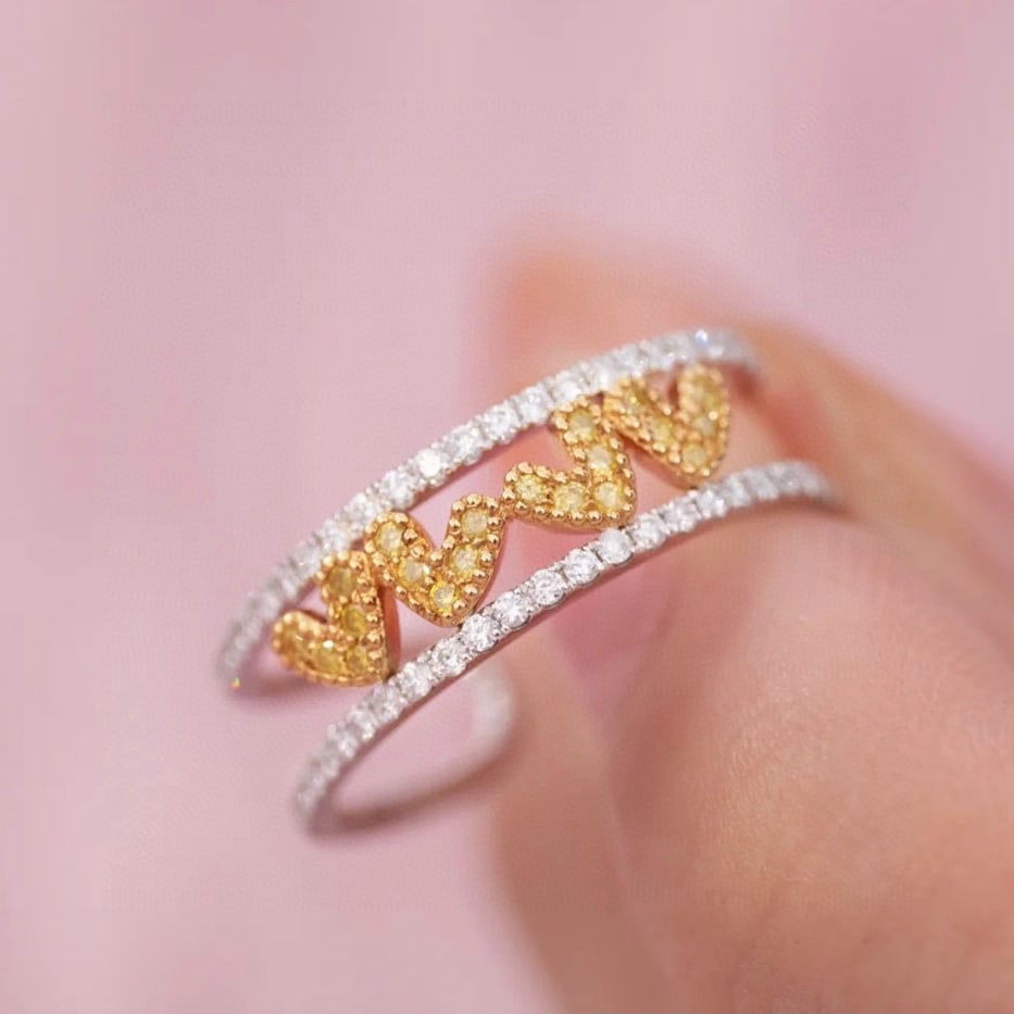 14k Gold 0.31 Ctw Natural Yellow Diamond & Diamond Ring: Ref:230996198 // gold content:14k gold // ring size:7. 25us // // main gemstone:yellow diamond // shape:round // carat weight:0. 09ct // color:yellow // treatment:natural // cut grade:g // // adjacent