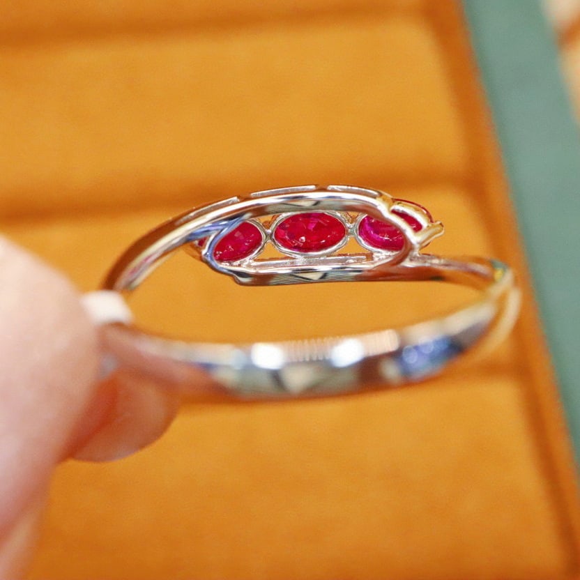 14k Gold 0.95 Ctw Natural Ruby & Diamond Ring - 3