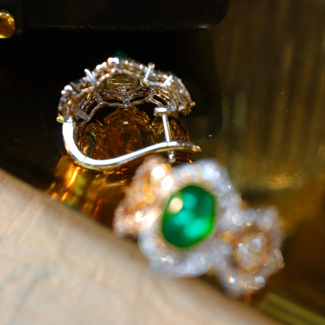 14k Gold 3.91 Ctw Vivid Green Natural Emerald & Diamond Ring - 2