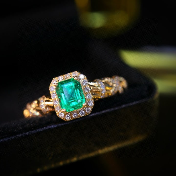 14k Gold 0.66 Ctw Vivid Green Natural Emerald & Diamond Ring: Ref:230996221 // gold content:14k gold // ring size:7. 25us // // main gemstone:emerald // shape:octagonal // carat weight:0. 43ct // color:vivid green // treatment:natural // // adjacent gemstone 2 :