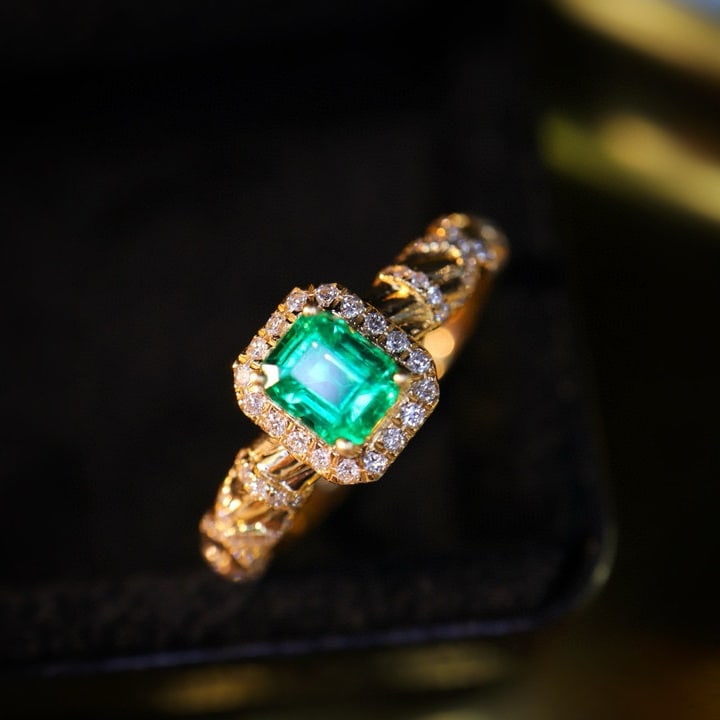 14k Gold 0.66 Ctw Vivid Green Natural Emerald & Diamond Ring - 2