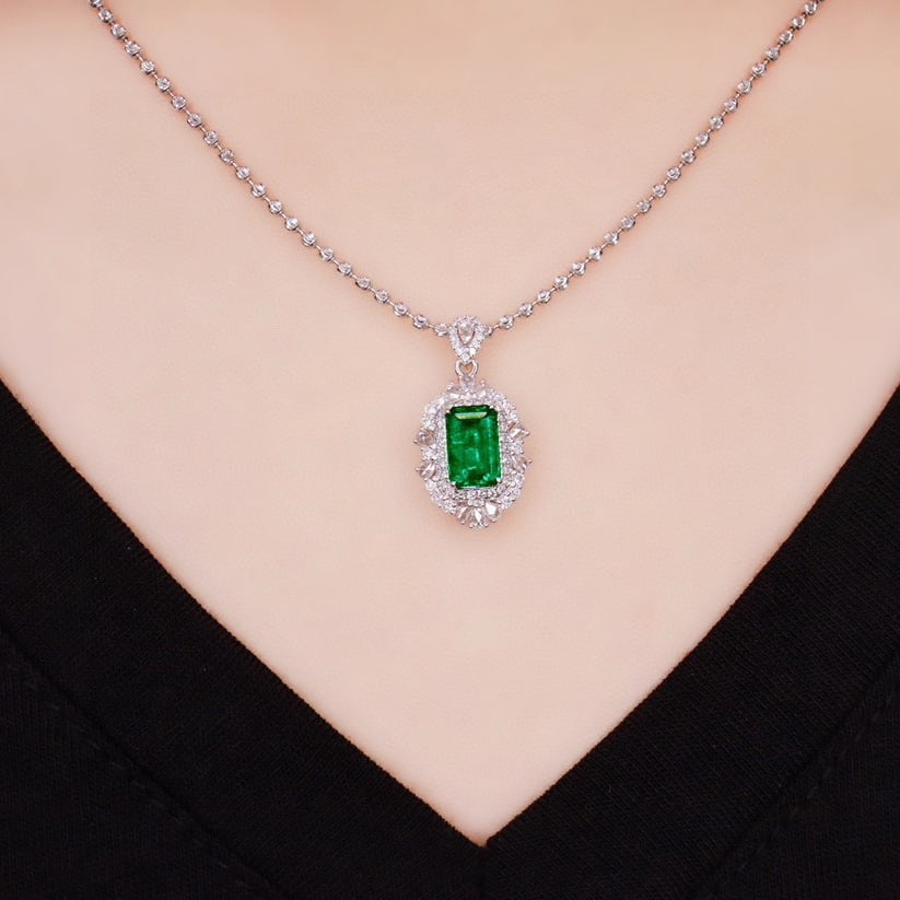 14k Gold 1.87 Ctw Vivid Green Natural Emerald & Diamond Pendant( Without Chain ) - 4