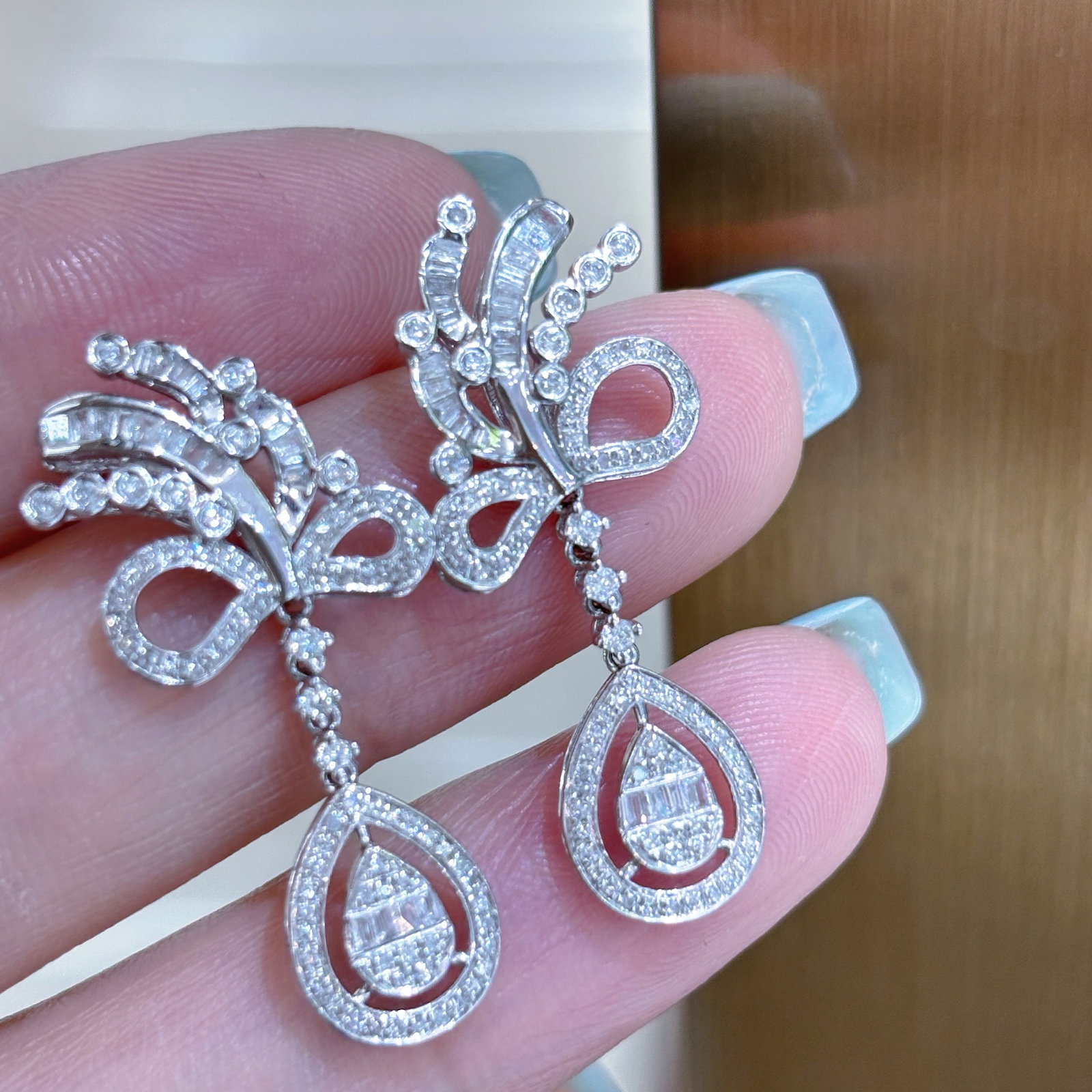 14k Gold 0.85 Ct Natural H Diamond Earrings - 2