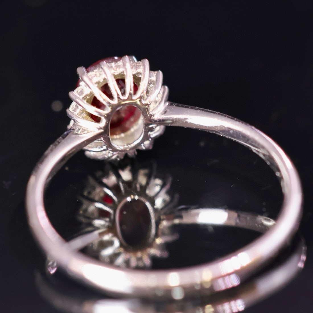 14k Gold 0.84 Ctw Natural Ruby & Diamond Ring - 3