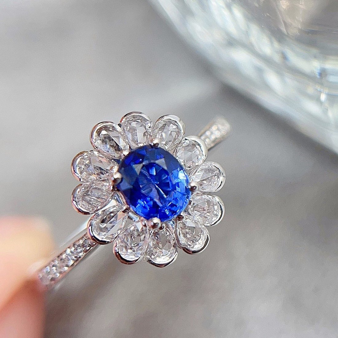 14k Gold 0.7 Ct Natural Sapphire & Diamond & Sapphire Ring - 2