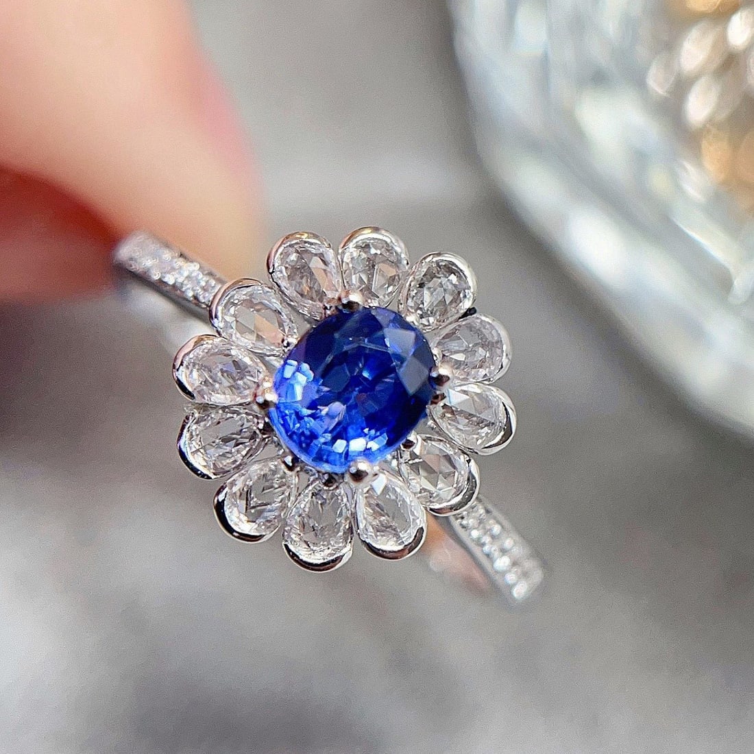 14k Gold 0.7 Ct Natural Sapphire & Diamond & Sapphire Ring - 3