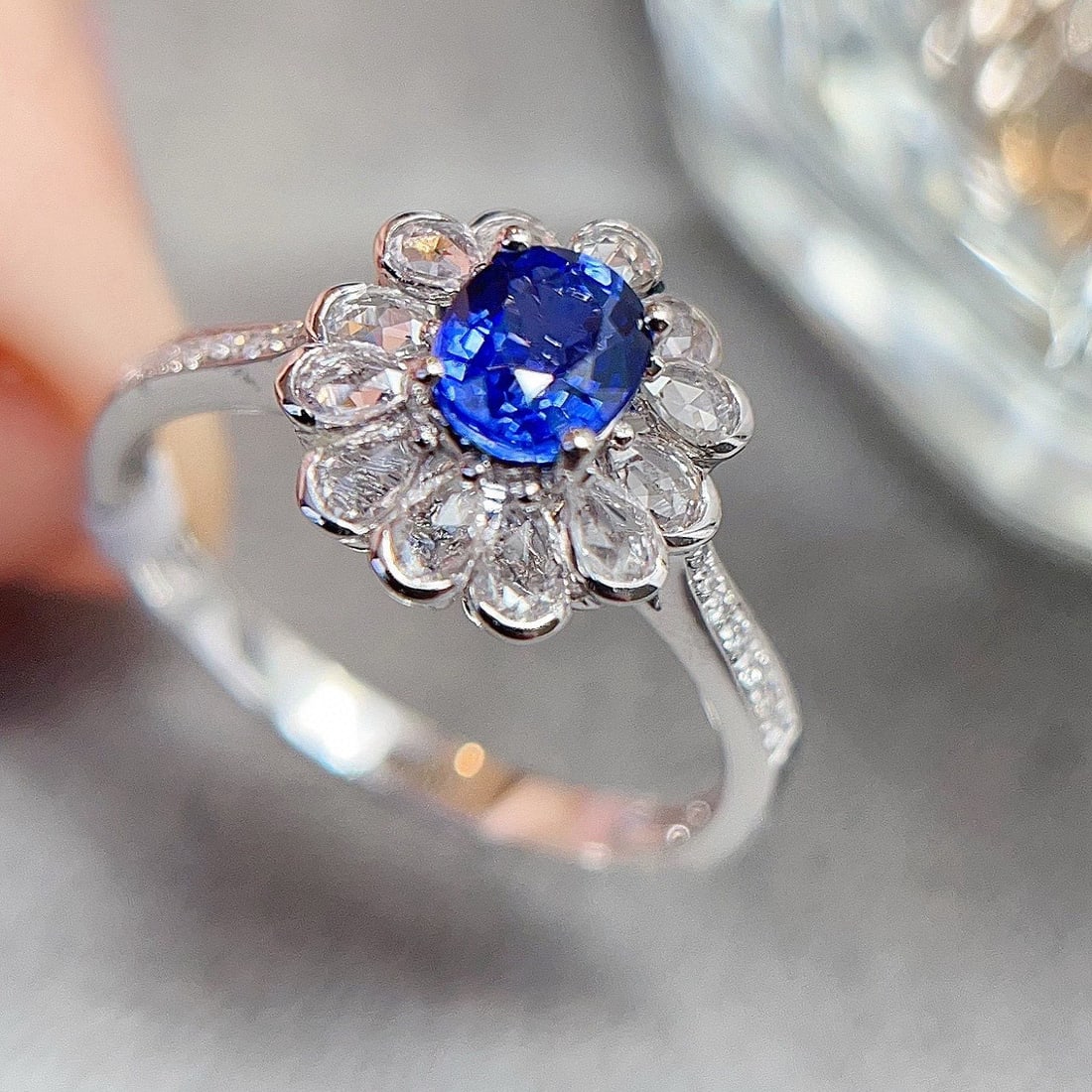 14k Gold 0.7 Ct Natural Sapphire & Diamond & Sapphire Ring - 4