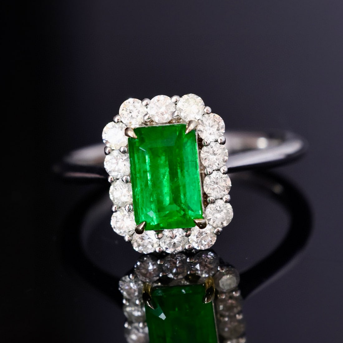 14k Gold 2.08 Ctw Vivid Green Natural Emerald & Diamond Ring - 6