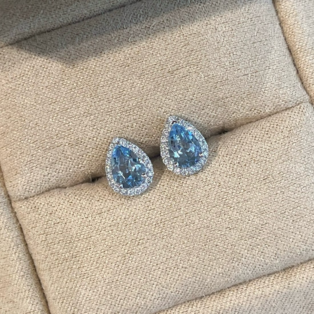 14k Gold 3.12 Ctw Natural Aquamarine & Diamond Jewelry Set - 3