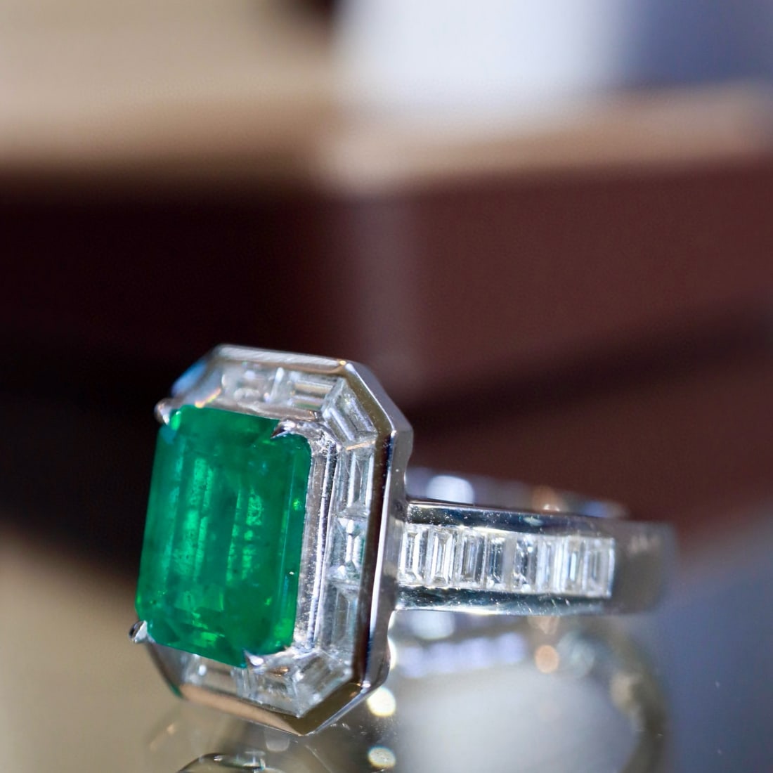14k Gold 3.37 Ctw Vivid Green Natural Emerald & Diamond Ring - 7