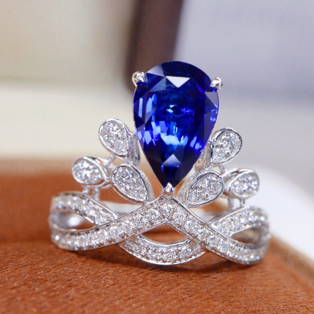 14k Gold 1.91 Ctw Natural Sapphire & Diamond Ring: Ref:230996262 // gold content:14k gold // ring size:7. 25us // // main gemstone:sapphire // shape:pear // carat weight:1. 58ct // color:royal blue // treatment:natural // // adjacent gemstone 2 : diam