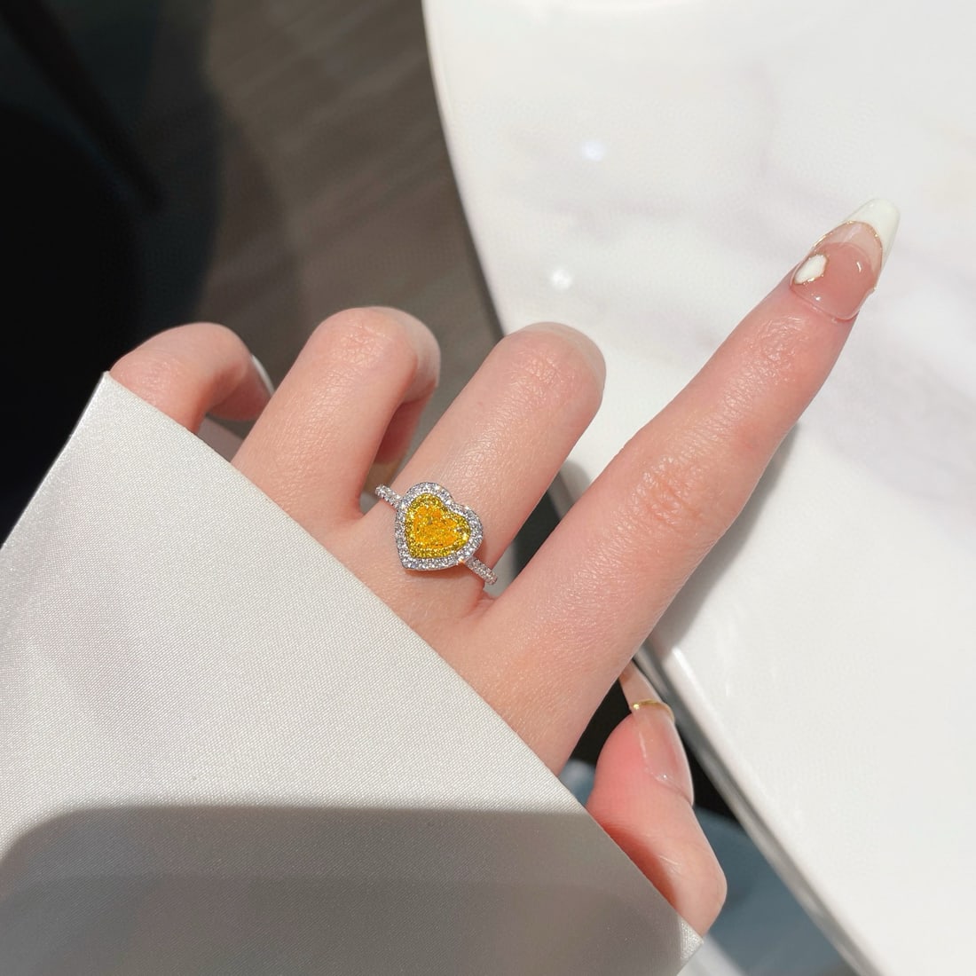 14k Gold 1.04 Ctw Natural Yellow Diamond & Diamond Ring - 3