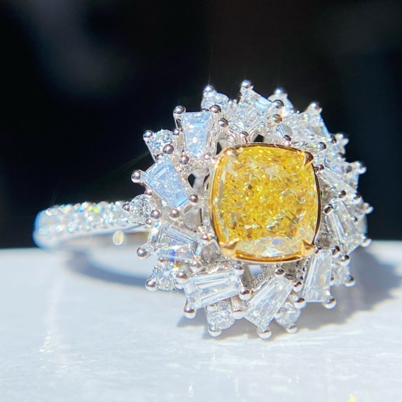 Gia Certified 14k Gold 1.53 Ctw Natural Yellow Diamond & Diamond Ring - 2