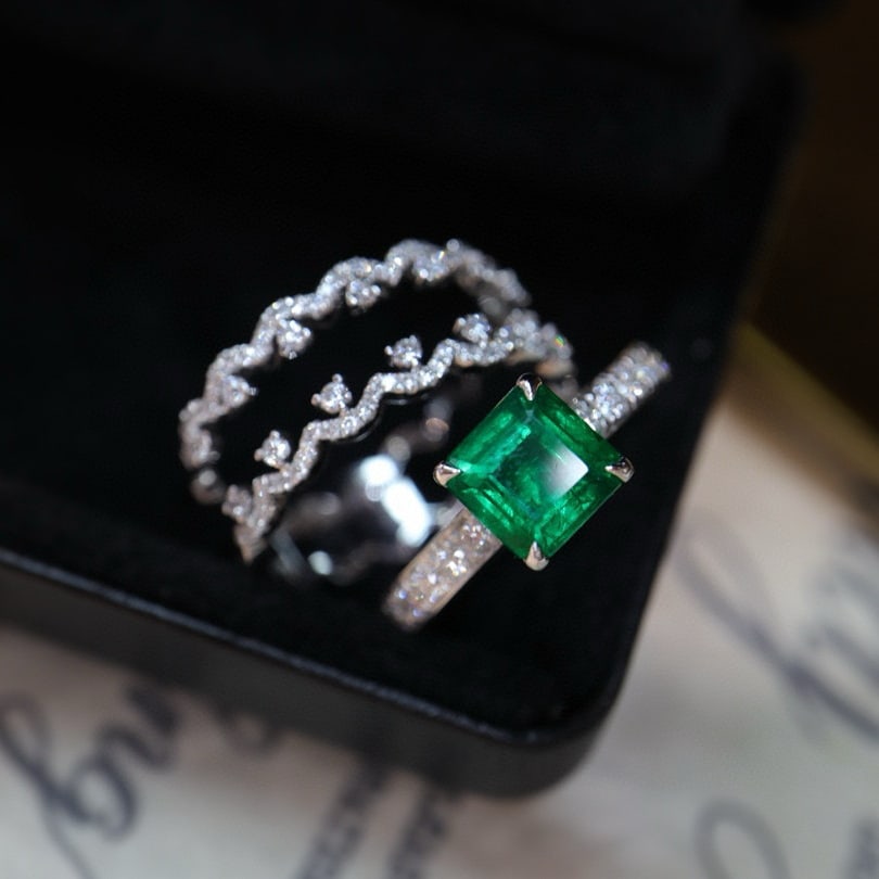 14k Gold 2.08 Ctw Vivid Green Natural Emerald & Diamond Ring - 6