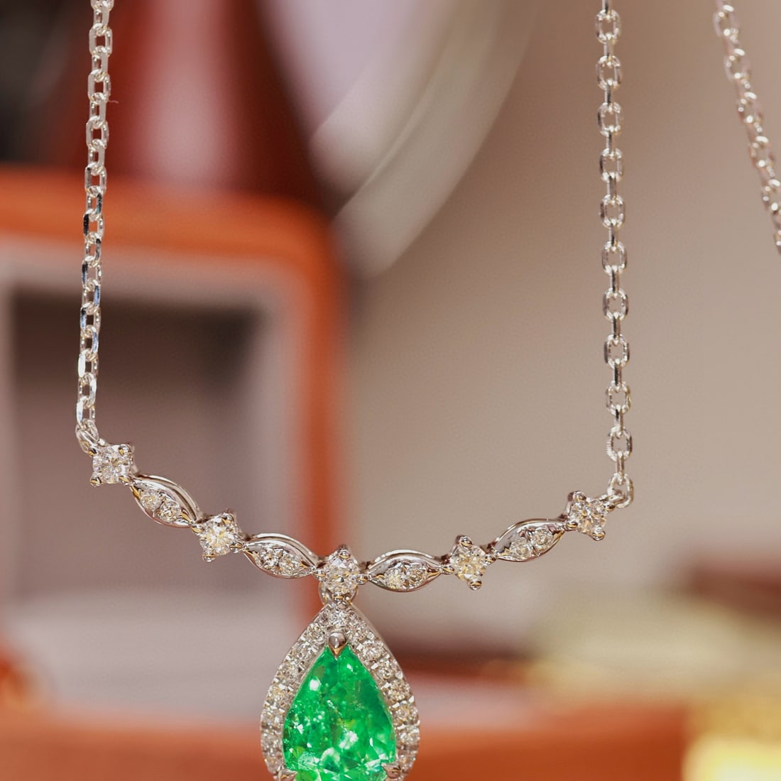 14k Gold 1.64 Ctw Natural Emerald & Diamond Necklace - 2