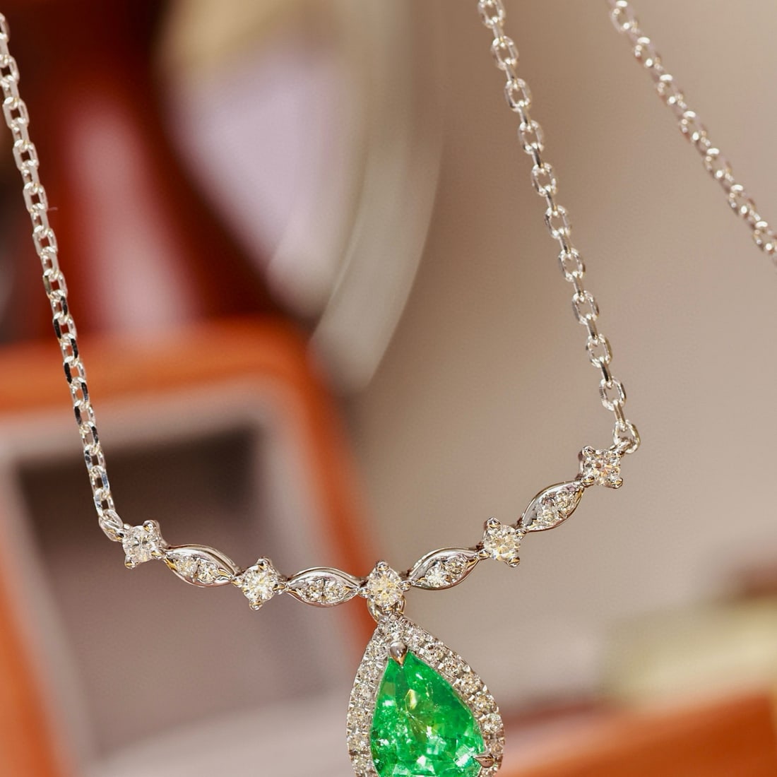 14k Gold 1.64 Ctw Natural Emerald & Diamond Necklace - 3