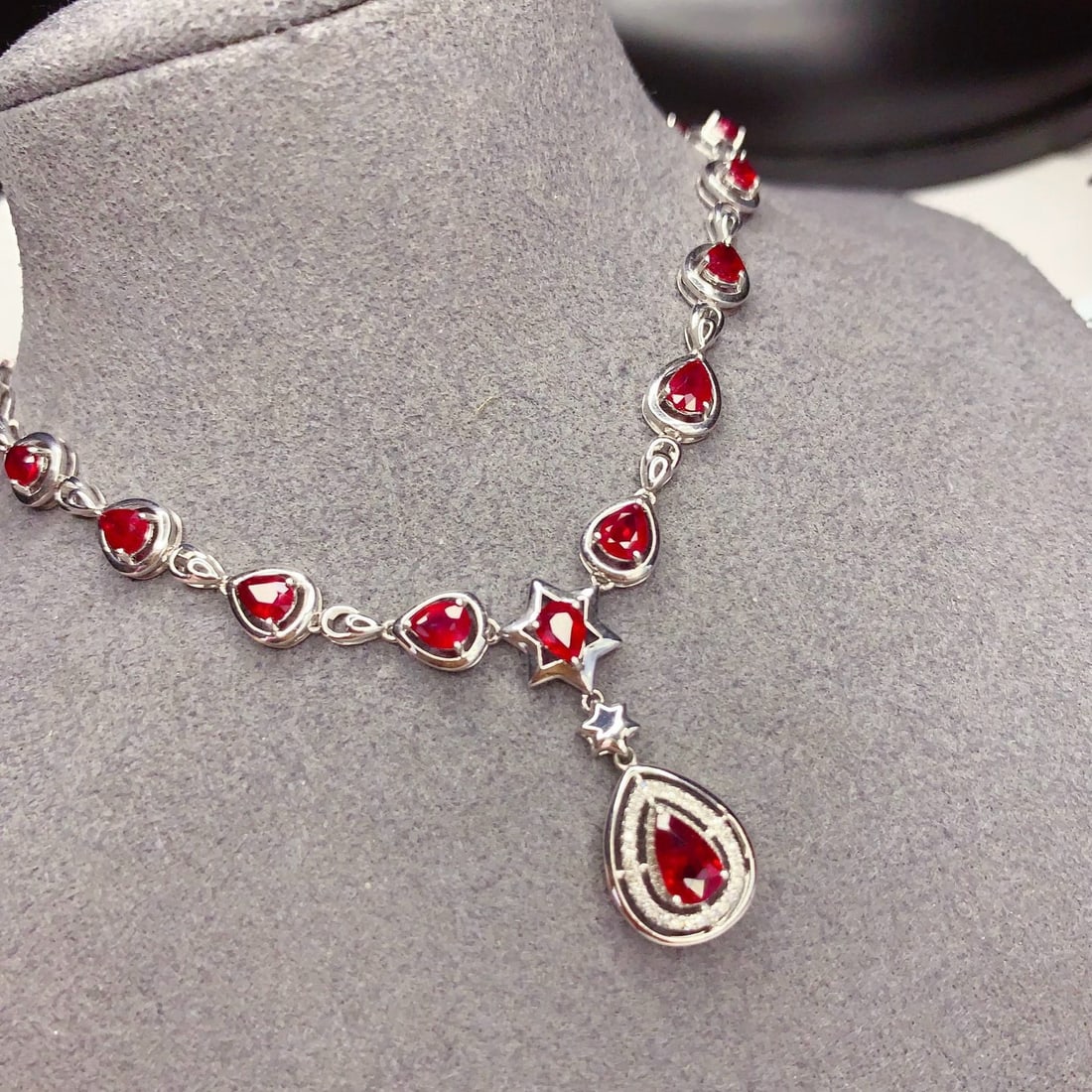 14k Gold 5.38 Ct Vivid Red Natural Ruby & Diamond Necklace - 6