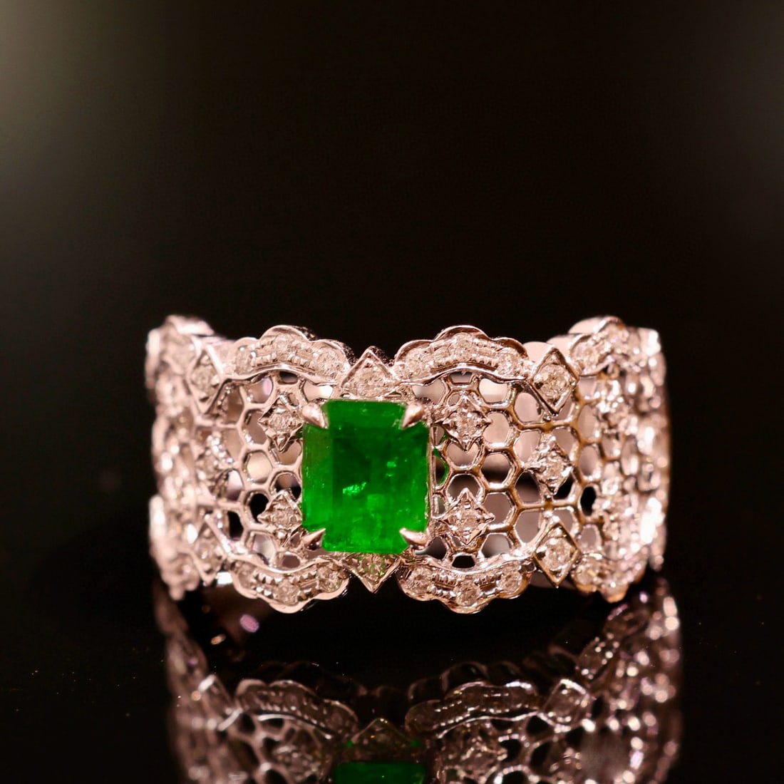 14k Gold 1.02 Ctw Vivid Green Natural Emerald & Diamond Ring - 2