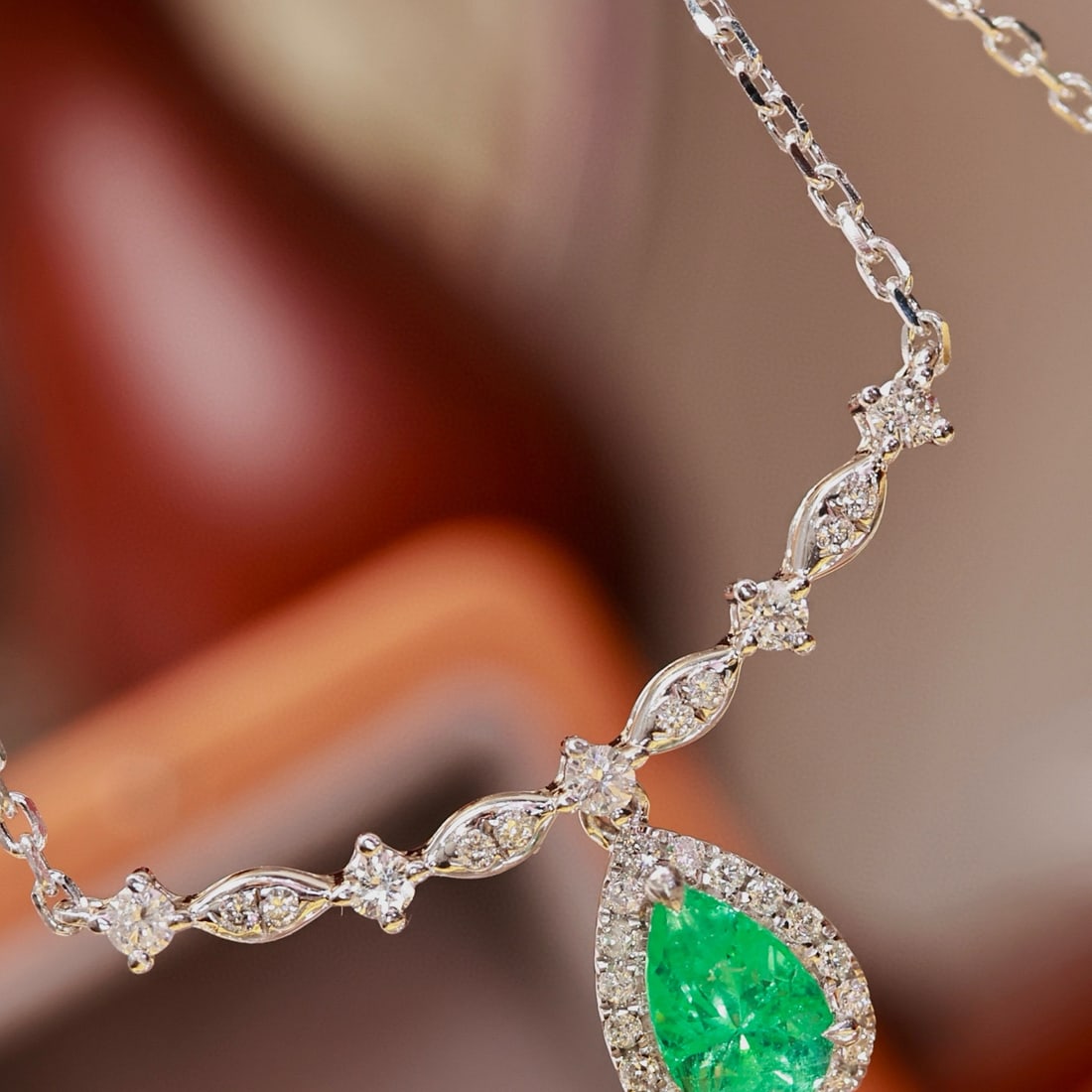 14k Gold 1.29 Ctw Natural Emerald & Diamond Necklace - 2