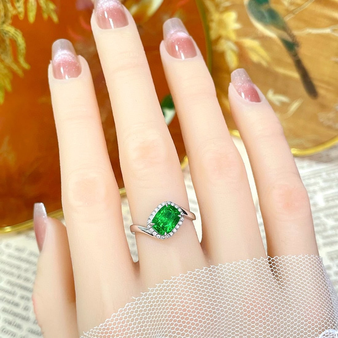 14k Gold 1.96 Ctw Vivid Green Natural Emerald & Diamond Ring - 4