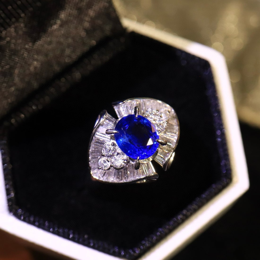14k Gold 2.03 Ctw Natural Sapphire & Diamond Ring - 4