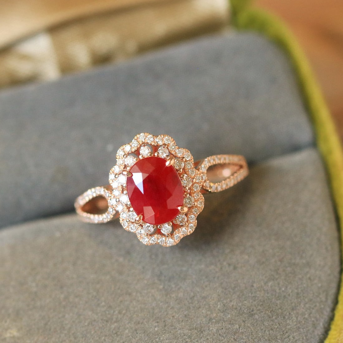 14k Gold 2.49 Ctw Natural Ruby & Diamond Ring - 4