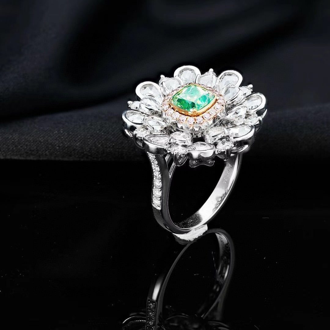14k Gold 2.67 Ctw Natural Green Diamond & Diamond Ring - 2