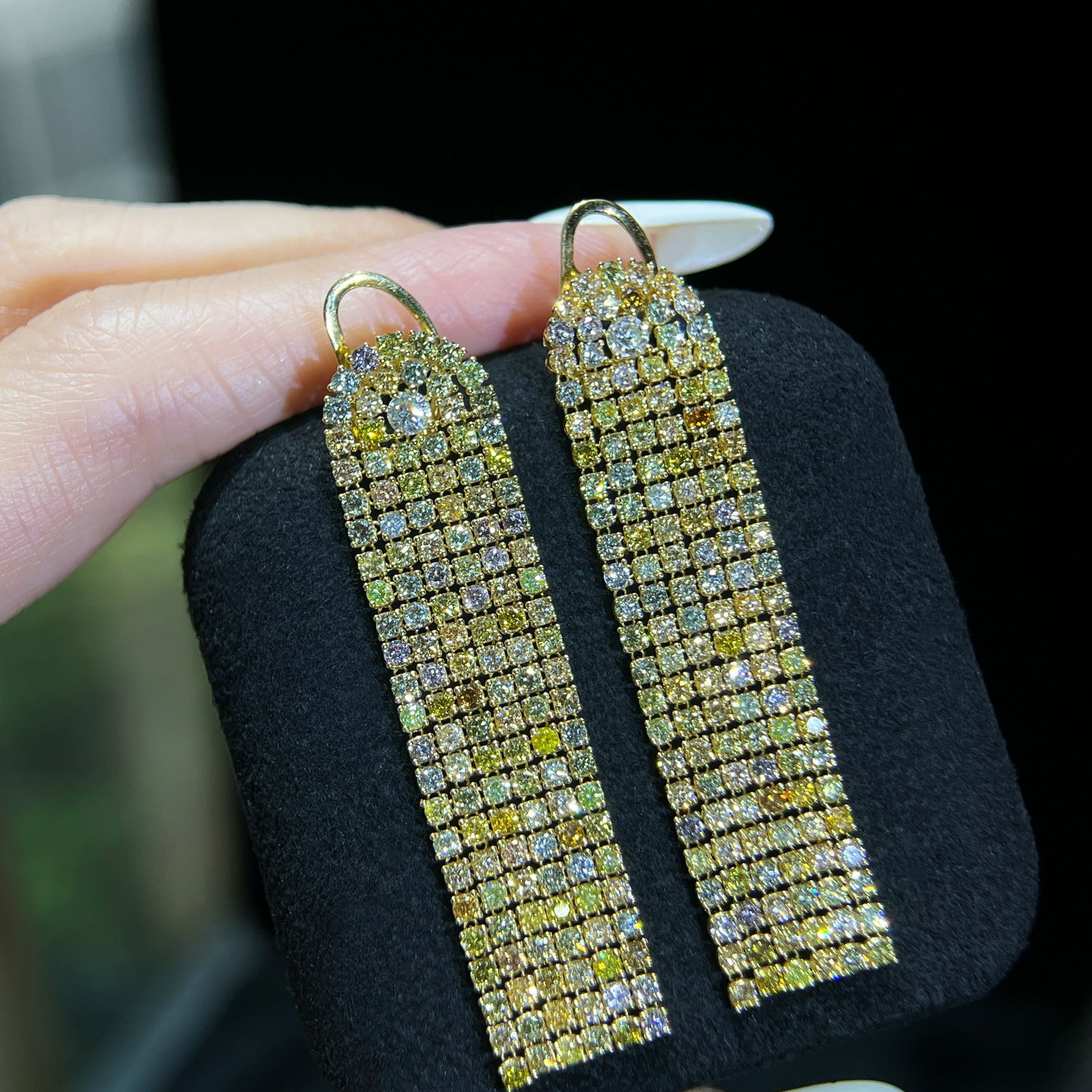 14k Gold 6.53 Ct Natural Color Diamond Earrings - 4