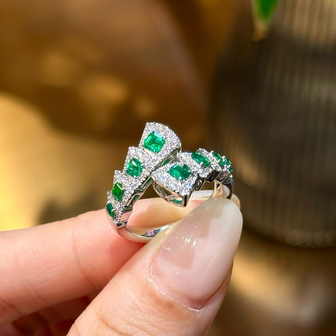 14k Gold 1.39 Ctw Vivid Green Natural Emerald & Diamond Ring - 2