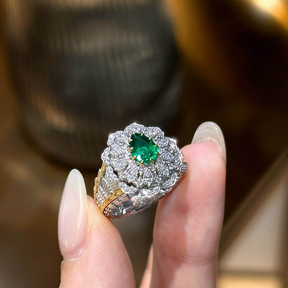 14k Gold 1.24 Ctw Vivid Green Natural Emerald & Diamond Ring - 3