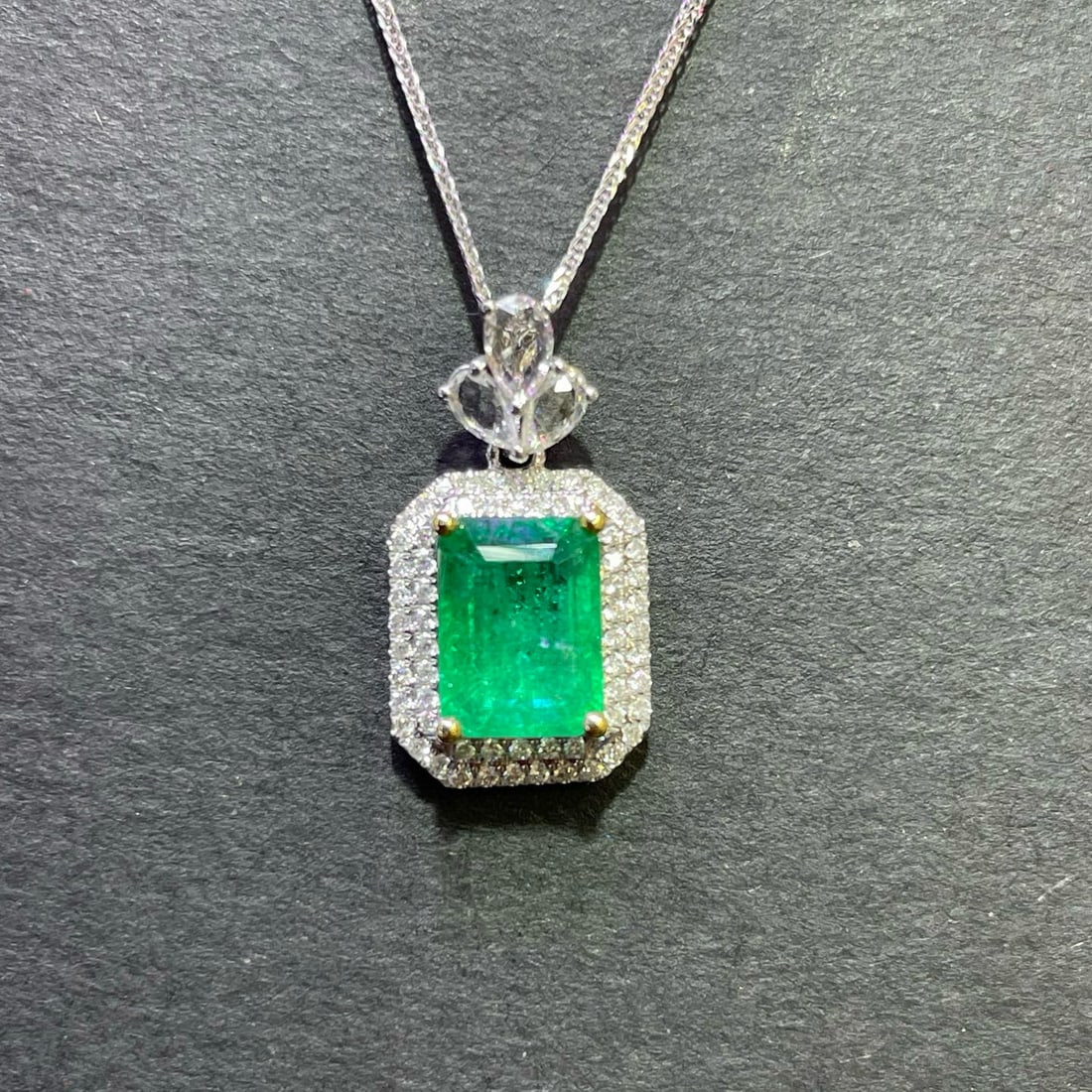 14k Gold 1.77 Ct Vivid Green Natural Emerald & Diamond & Sapphire Pendant( Without Chain ) - 6