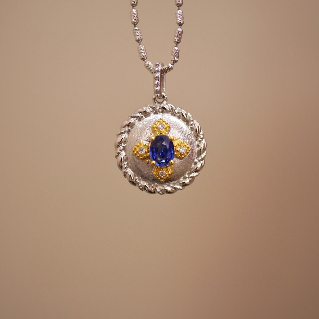 14k Gold 0.36 Ctw Natural Sapphire & Diamond Pendant( Without Chain ): Ref:230996358 // gold content:14k gold // main gemstone:sapphire // shape:oval // carat weight:0. 34ct // color:blue // treatment:natural // // adjacent gemstone 2 : diamond // shape:round // carat