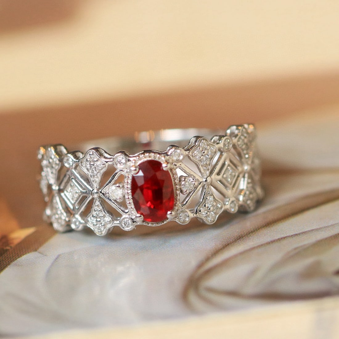14k Gold 0.72 Ctw Natural Ruby & Diamond Ring - 6