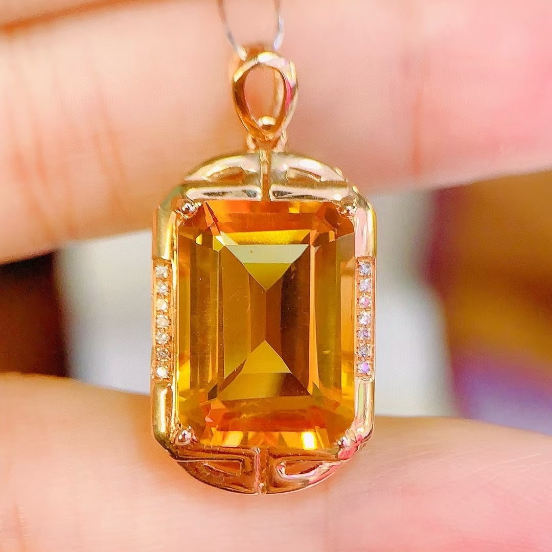 14k Gold 6.99 Ctw Natural Citrine & Diamond Pendant( Without Chain ): Ref:230996369 // gold content:14k gold // main gemstone:citrine // shape:octagonal // carat weight:6. 95ct // color:yellow // treatment:natural // // adjacent gemstone 2 : diamond // number of