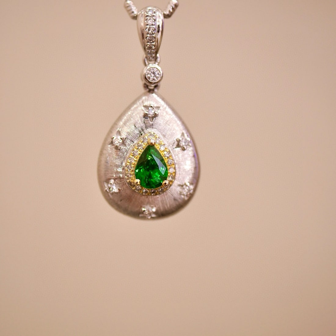 14k Gold 0.53 Ctw Vivid Green Natural Tsavorite & Diamond Pendant( Without Chain ) - 4