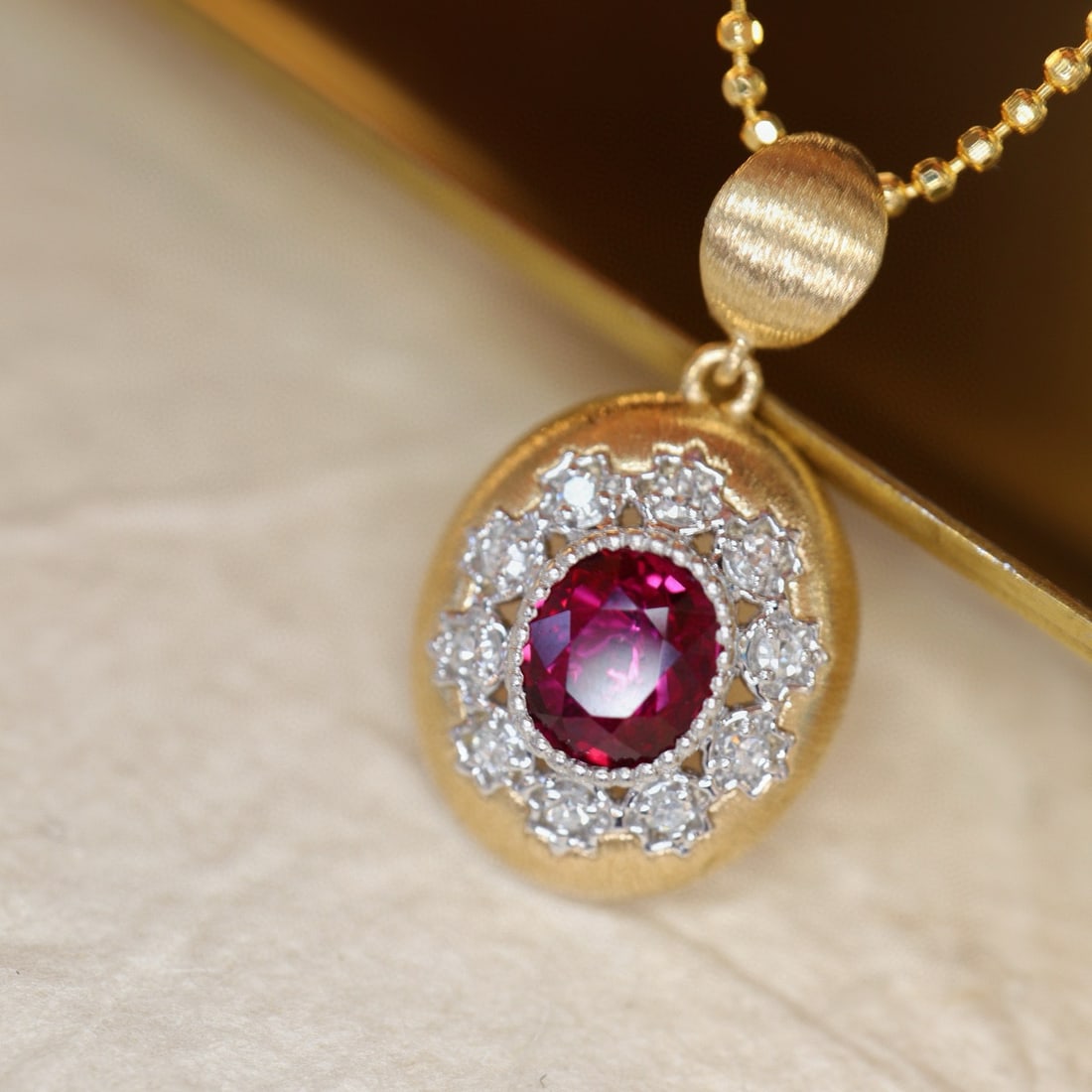 14k Gold 0.6 Ct Natural Ruby & Diamond Pendant( Without Chain ): Ref:230996380 // gold content:14k gold // main gemstone:ruby // shape:oval // carat weight:0. 6ct // color:red // treatment:natural // // adjacent gemstone 2 : diamond // shape:round // clarity grade: