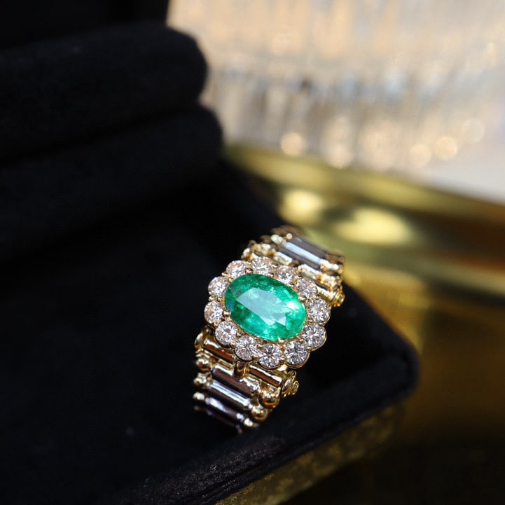 14k Gold 1.31 Ctw Vivid Green Natural Emerald & Diamond Ring - 4