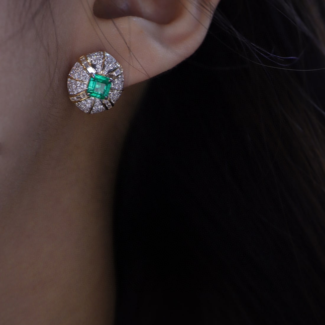 14k Gold 1.18 Ct Vivid Green Natural Emerald & Diamond Earrings - 5