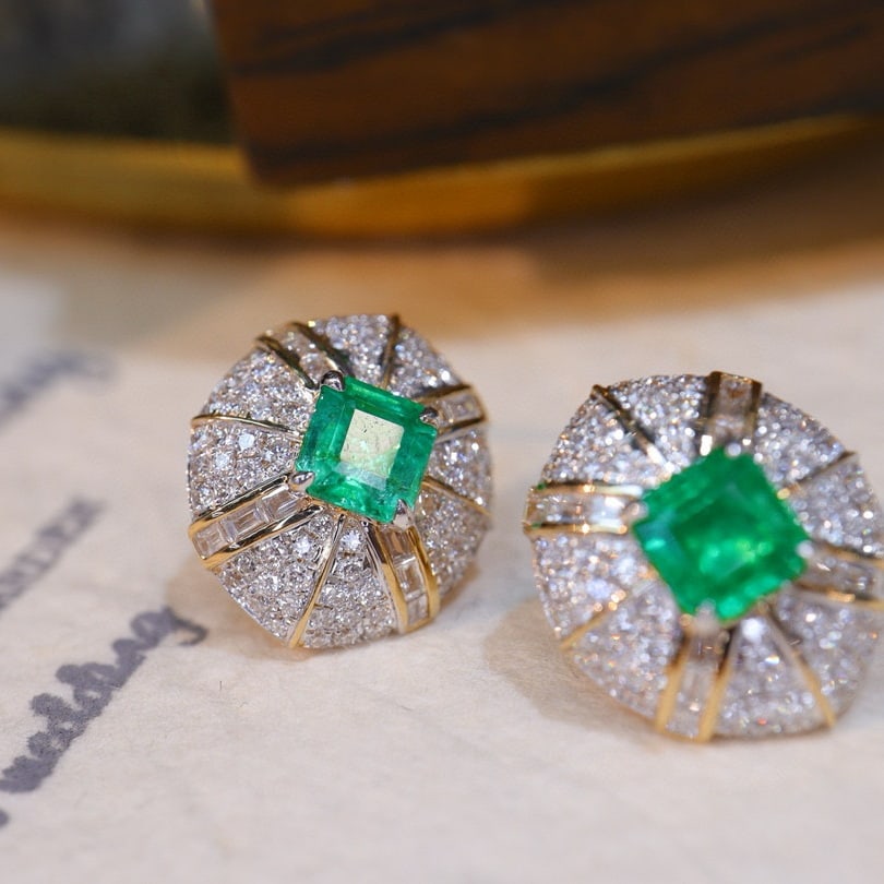 14k Gold 1.18 Ct Vivid Green Natural Emerald & Diamond Earrings - 6