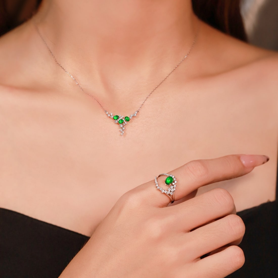14k Gold 1.83 Ctw Vivid Green Natural Emerald & Diamond Jewelry Set - 4