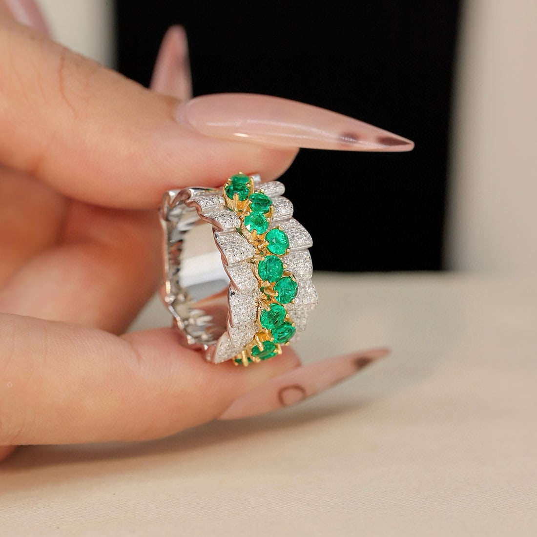 14k Gold 2.31 Ctw Vivid Green Natural Emerald & Diamond Ring - 3
