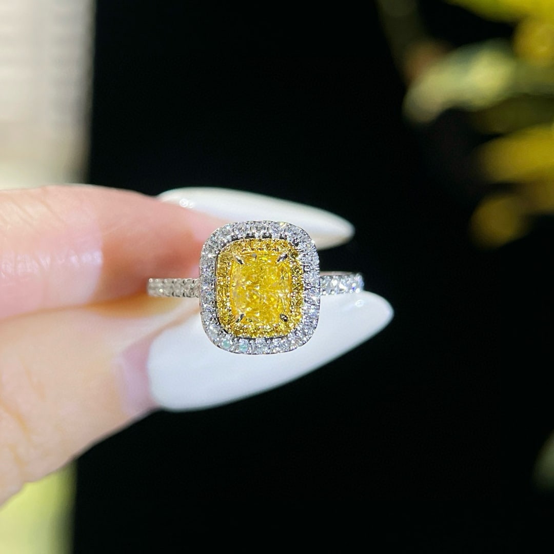 14k Gold 1.35 Ctw Natural Yellow Diamond & Diamond Ring: Ref:230996393 // gold content:14k gold // ring size:7. 25us // // main gemstone:yellow diamond // shape:cushion // carat weight:1. 00ct // color:yellow // treatment:natural // // adjacent gemstone 2 :