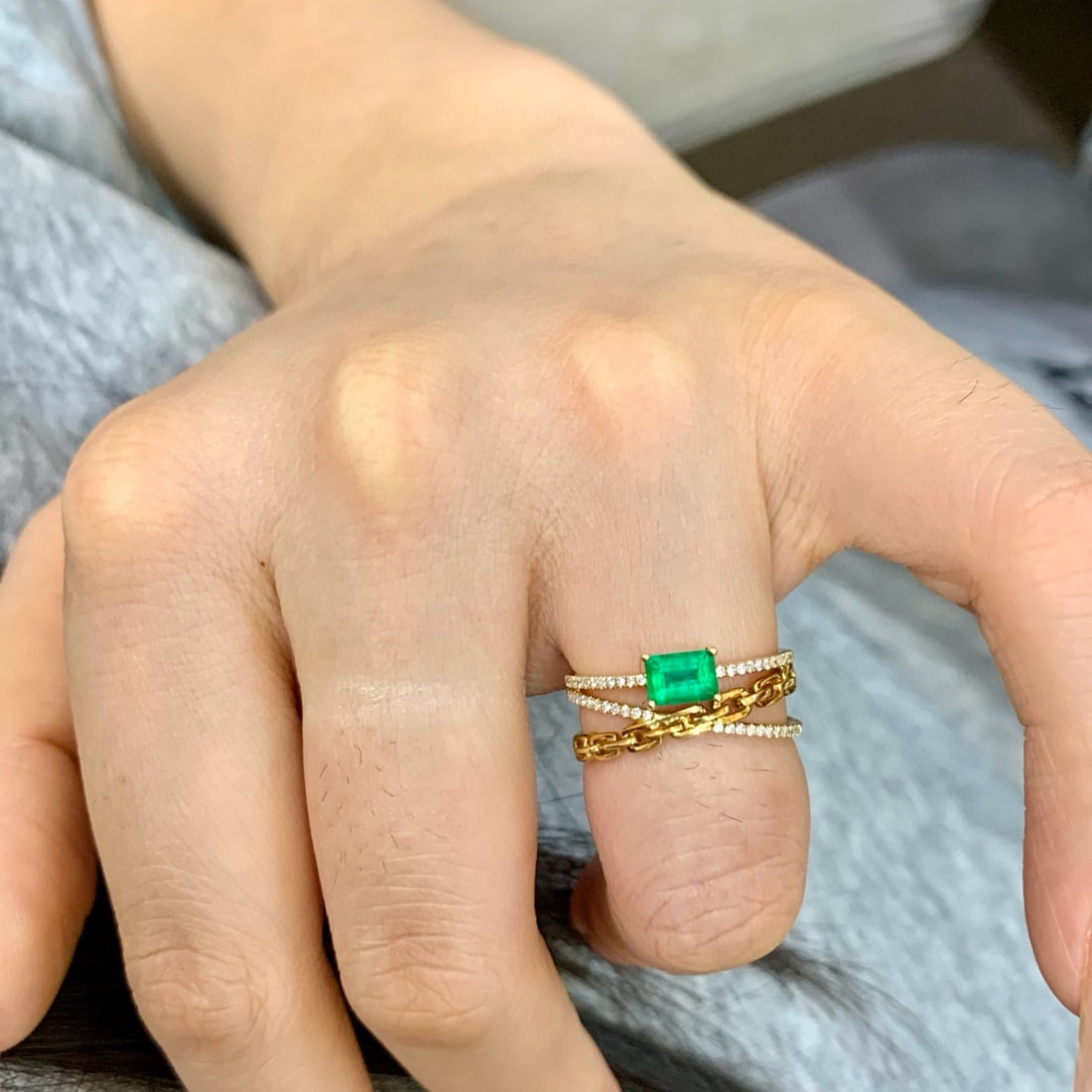 14k Gold 0.59 Ctw Vivid Green Natural Emerald & Diamond Ring - 6
